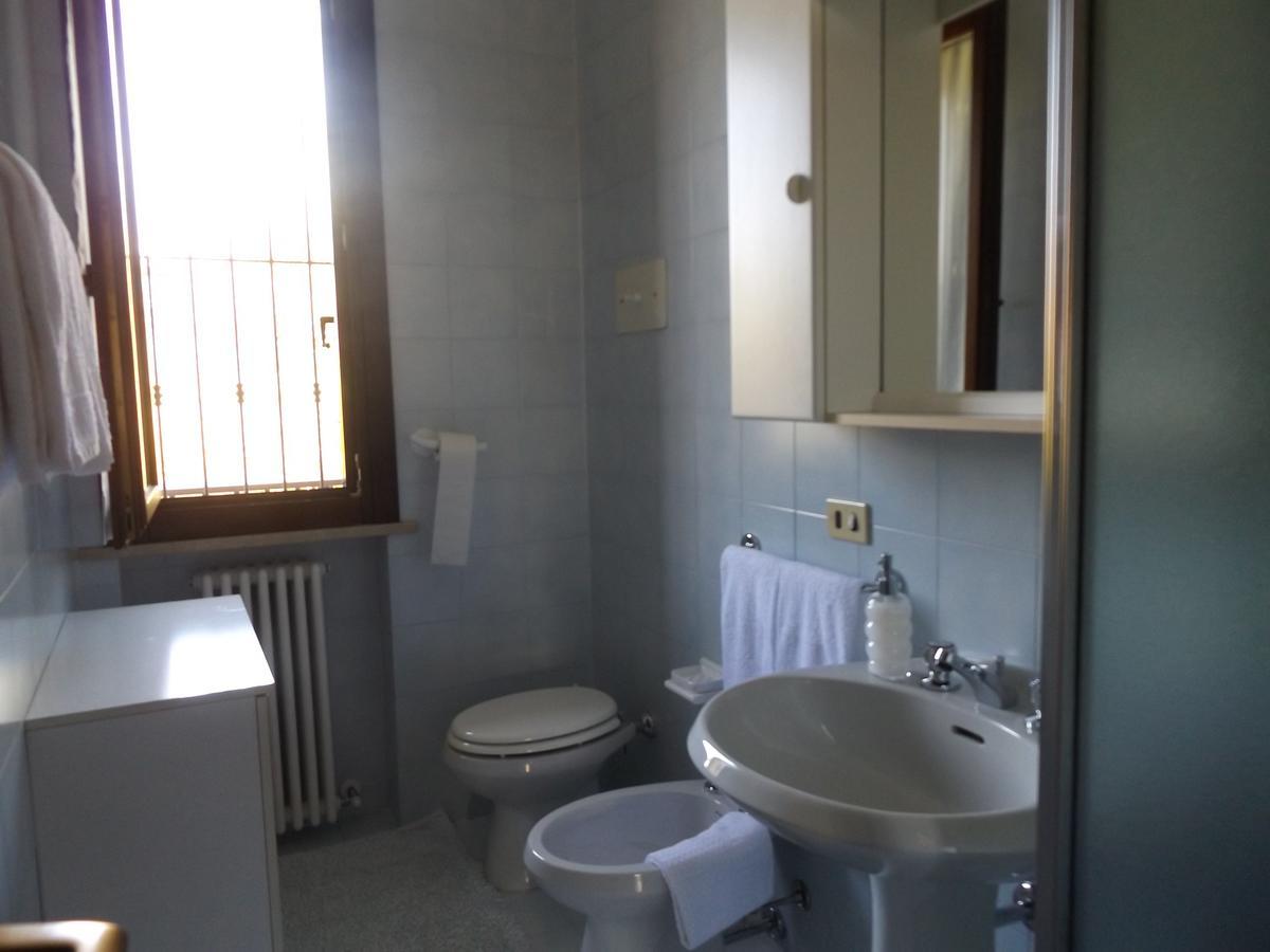 Residenza Riviera Degli Olivi Apartment Torri Del Benaco Bagian luar foto
