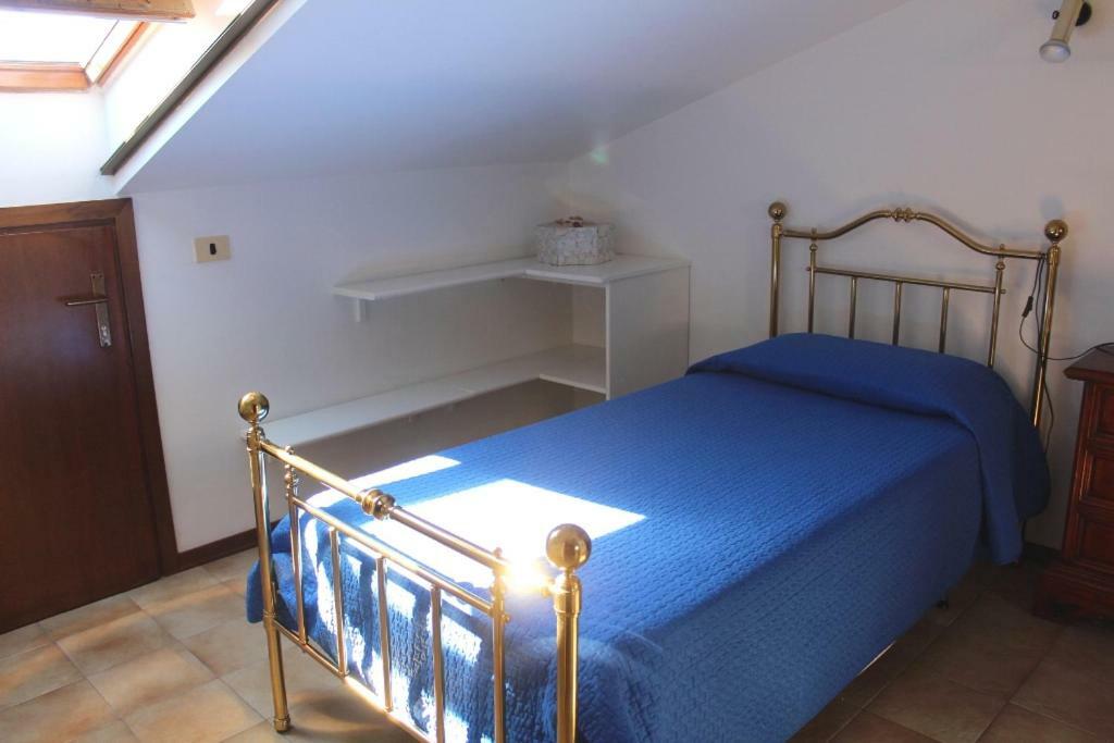 Residenza Riviera Degli Olivi Apartment Torri Del Benaco Bagian luar foto