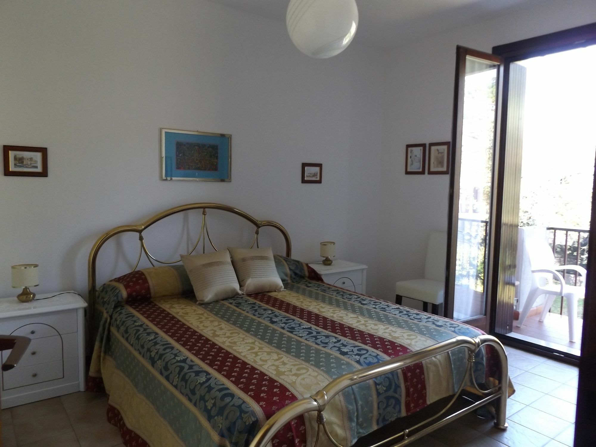Residenza Riviera Degli Olivi Apartment Torri Del Benaco Bagian luar foto
